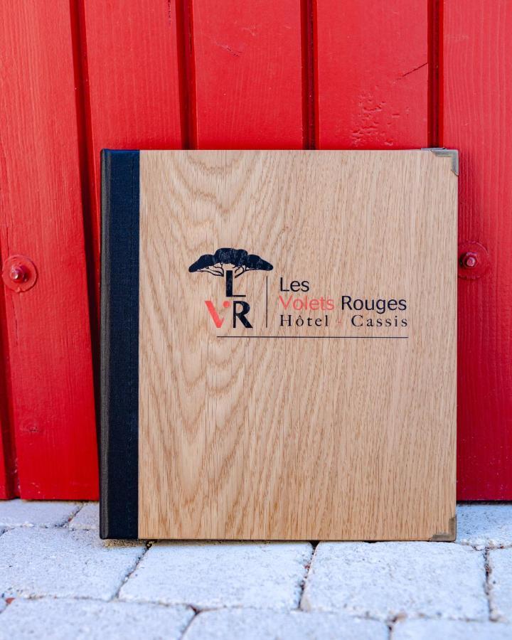 Les Volets Rouges - Cassis